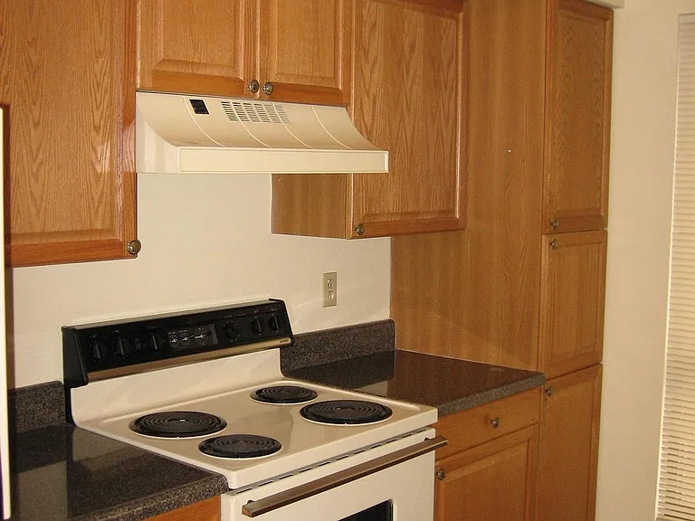 105 Cynthia Ln #B — Photo 5