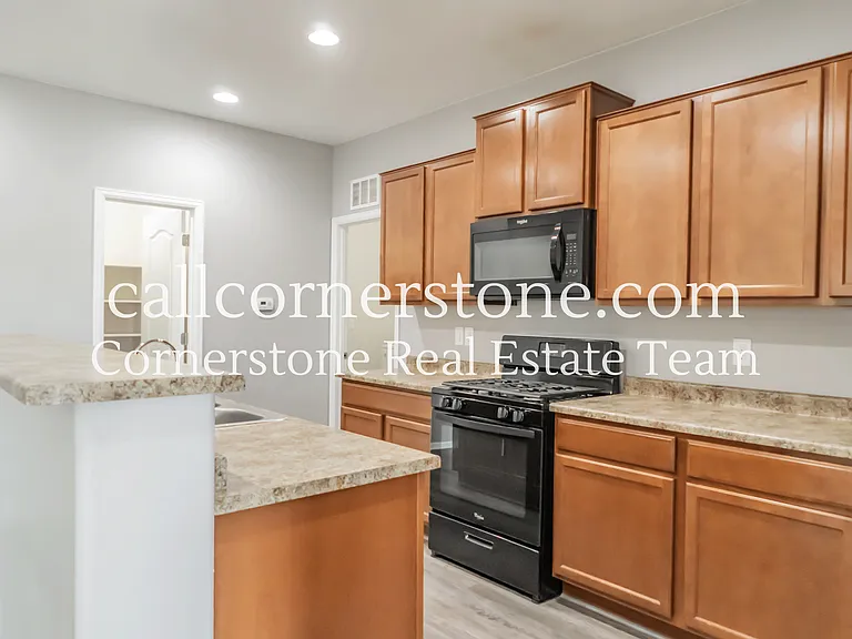 10043 Seawolf Dr — Photo 9