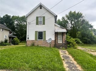 636 2nd St SW, Warren, OH 44483