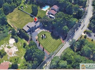 130 Hardenburg Ln, East Brunswick, NJ 08816