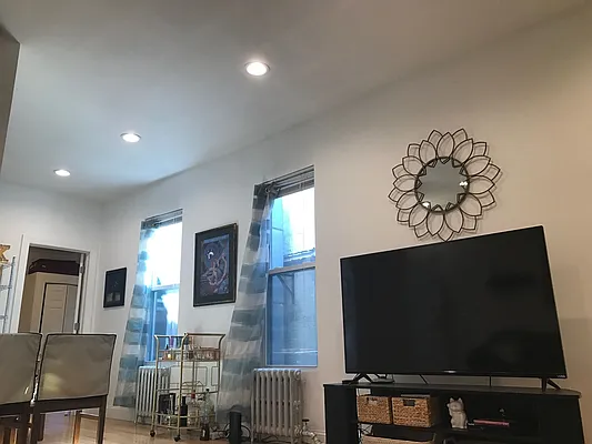 Rented by Bedford 6 Real Estate | media 30