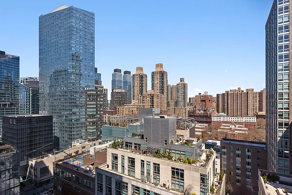Sold by Corcoran | media 6
