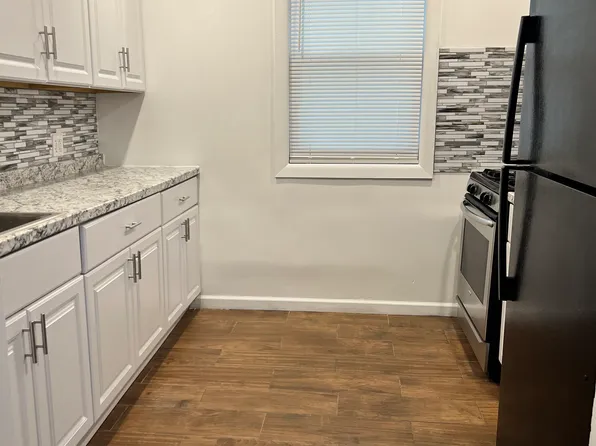 2866 E 197th St #2, Bronx, NY 10461