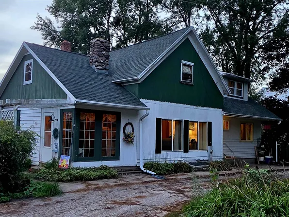 N7145 Beech Rd, Shawano, WI 54166
