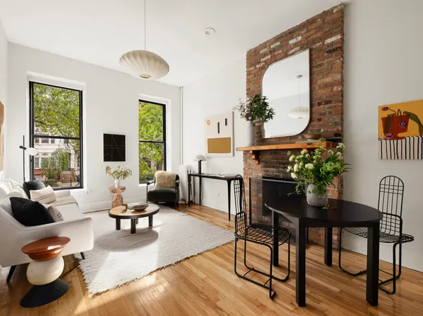 405 3rd Street image 1 of 11