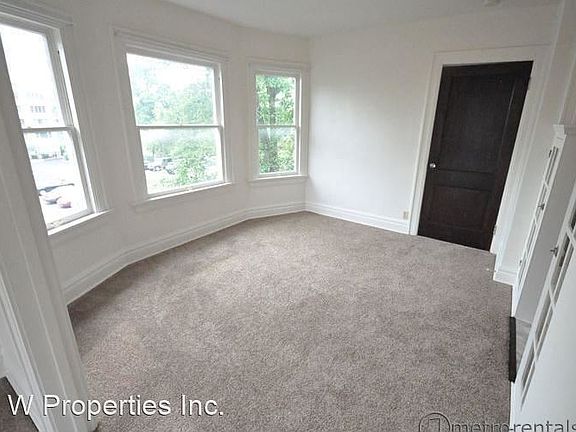 5th image of 1560 E Broad St APT 305