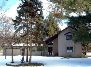 3201 Pomranky Rd, Midland, MI 48640