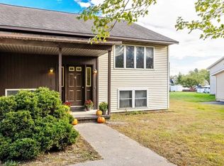 33 Leduc Dr, Swanton, VT 05488