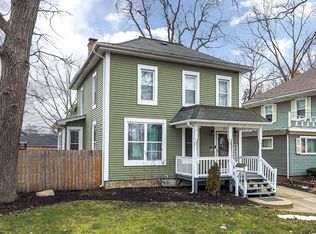 827 Lafayette St, Aurora, IL 60505