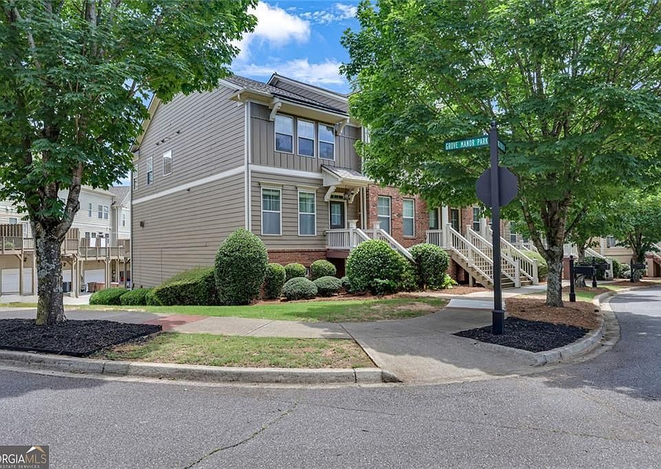 1st image of 4424 Village Field Pl