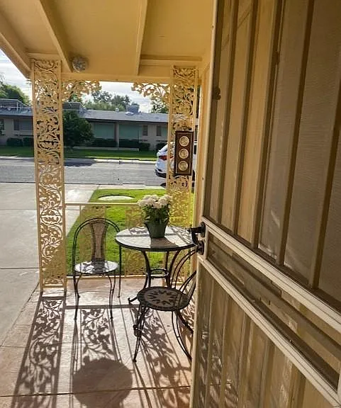 W Lakeview Cir N — Photo 2