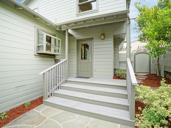 3rd image of 501 Carmel Ave