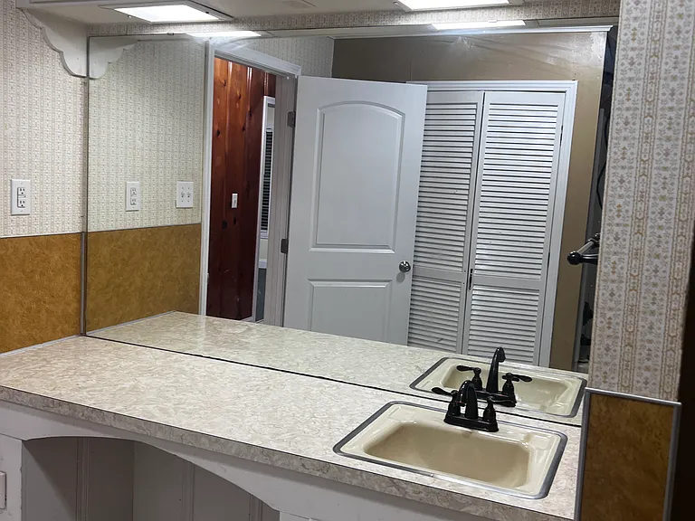 122 Tally Ho Ln — Photo 28