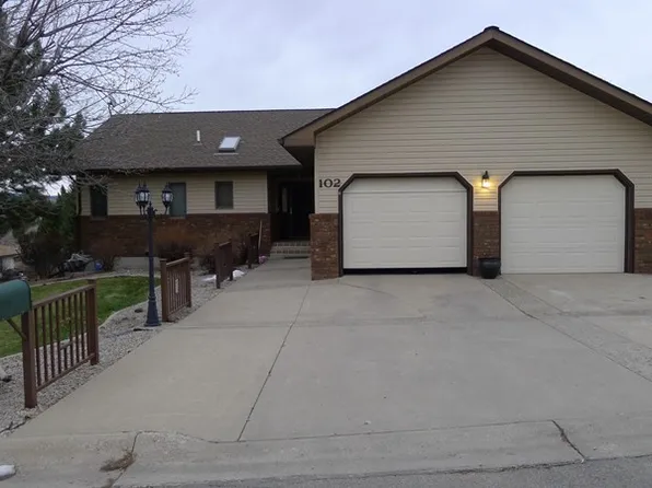 102 Sapphire Dr, Lewistown, MT 59457