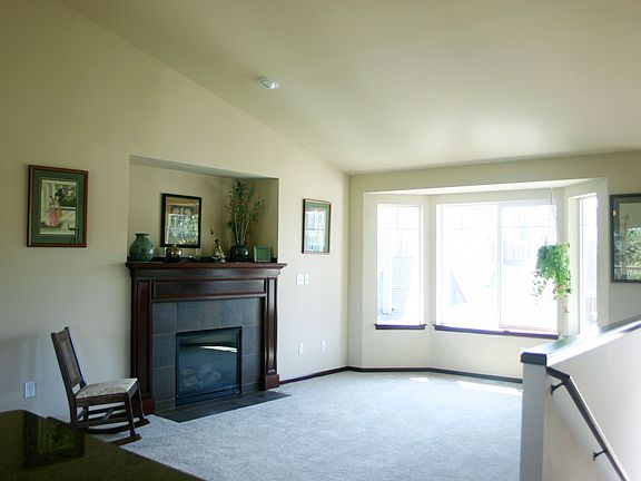 5th image of 1611 78th Pl SE