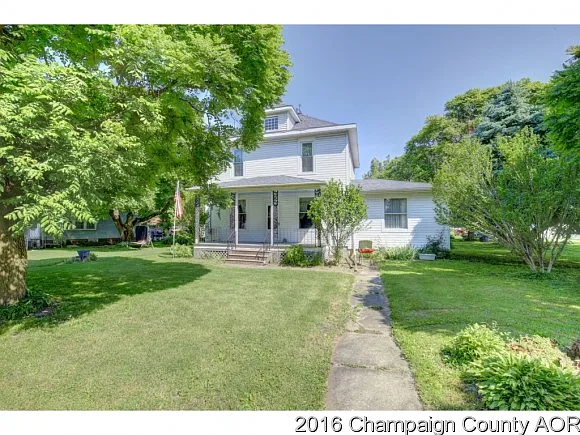 208 Tilton St photo 1