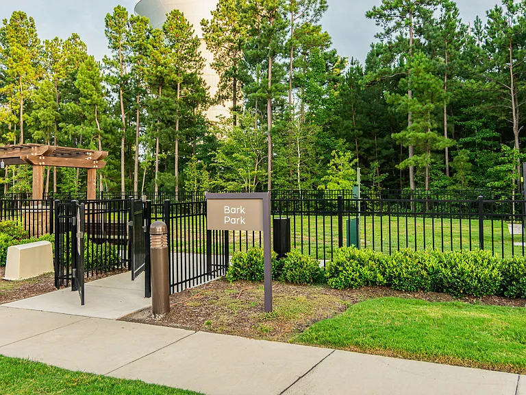 Glenmoor Oaks — Photo 13