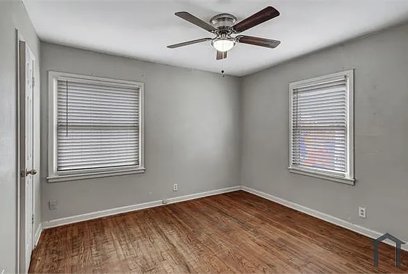3604 Sydney St — Photo 8