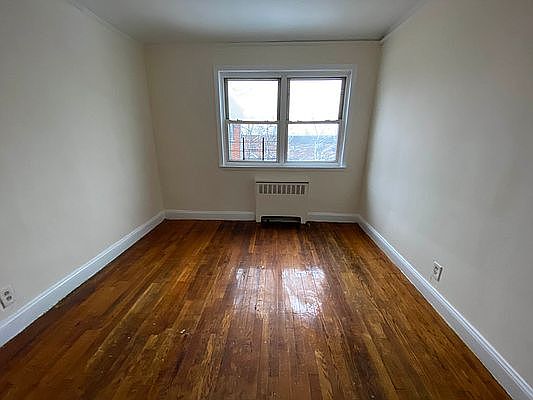 5th image of 31-01 Healy Ave #3