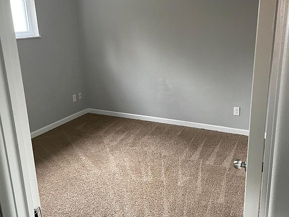 4th image of 7221 Anna Ave #L