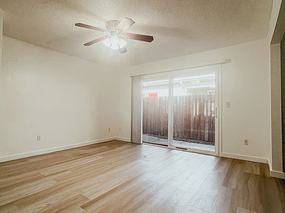 5th image of 1013 Clinton Rd #1013