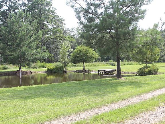 4th image of 56720 Adcox Dr
