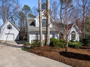 111 Cricket Ln, Cary, NC 27518