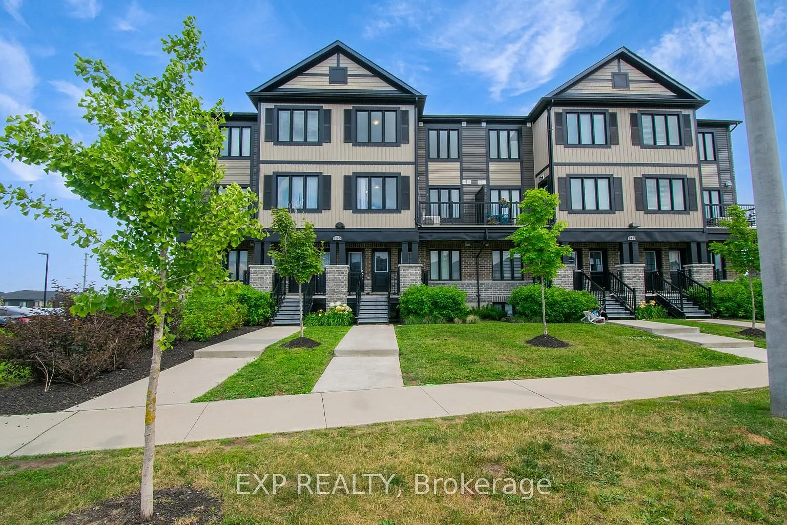 2 bed, $2,249 — Photo 1