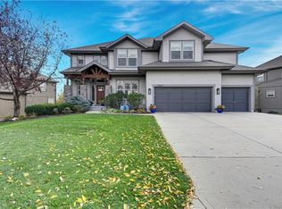 24227 W 109th Ter, Olathe, KS 66061