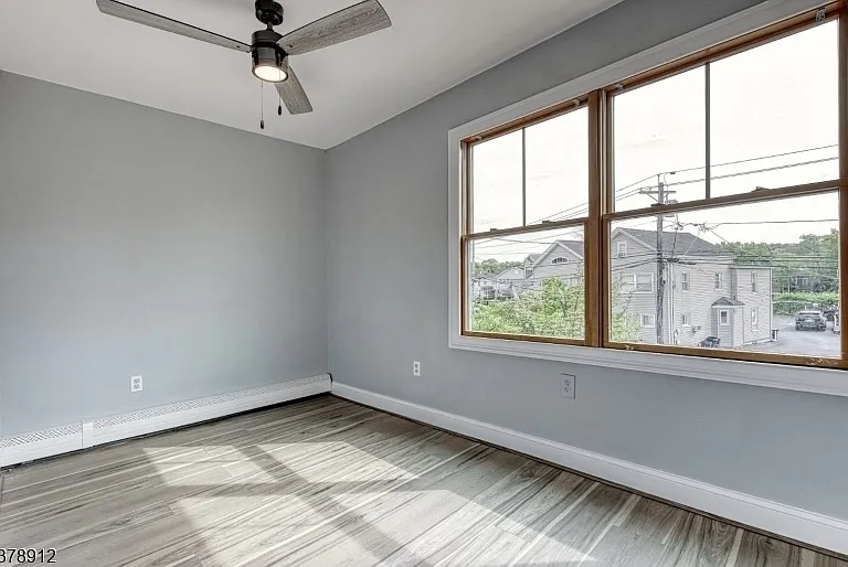 101 Carlton Ave — Photo 16