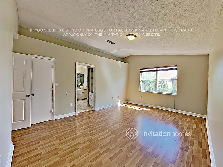 15250 SW 51st St — Photo 14
