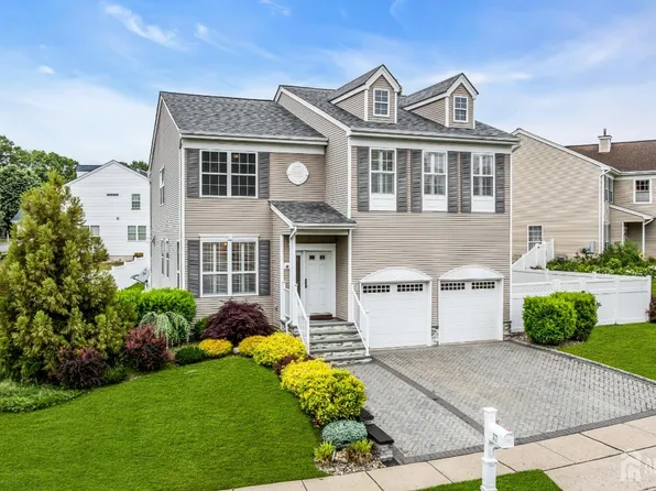 37 Berkshire Way, East Brunswick, NJ 08816