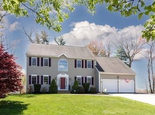 86 Washington St, Northbridge, MA 01534