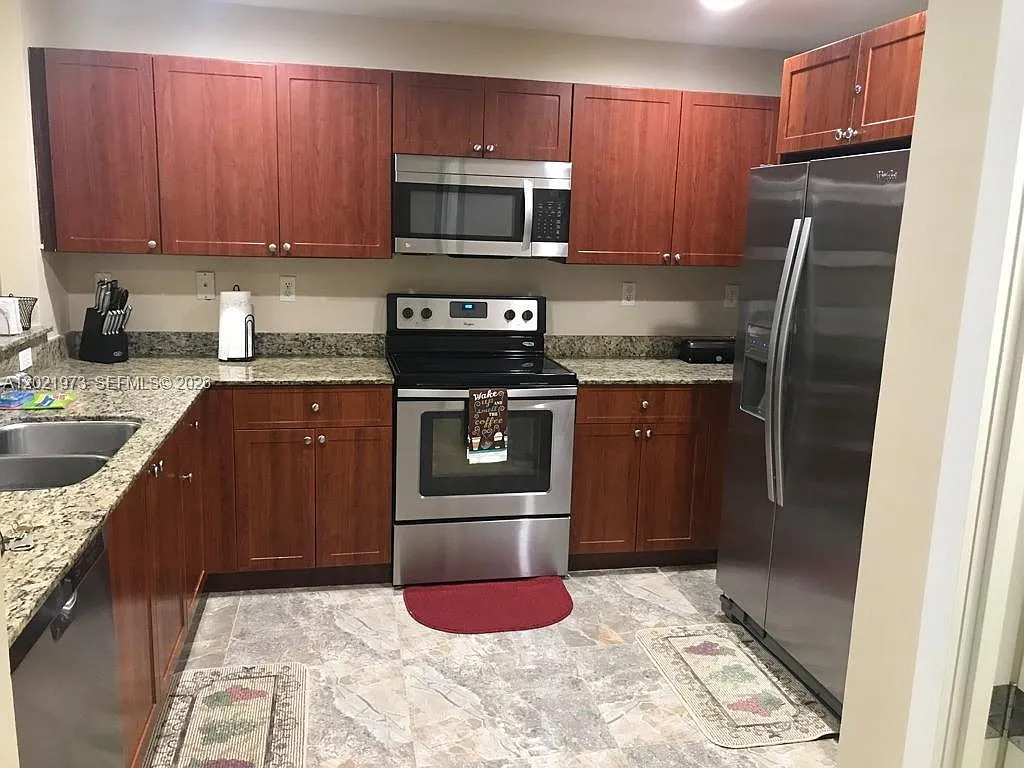 Coronado At Doral I Condo — Photo 4