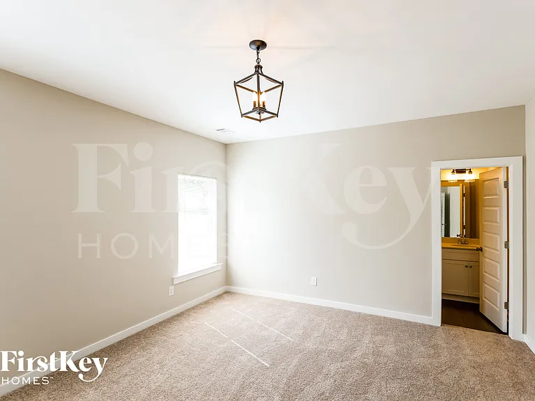 262 Wolf Rd W — Photo 8