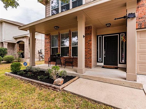 2nd image of 552 Woodsorrel Way