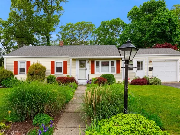 62 Longwood Rd, Weymouth, MA 02188