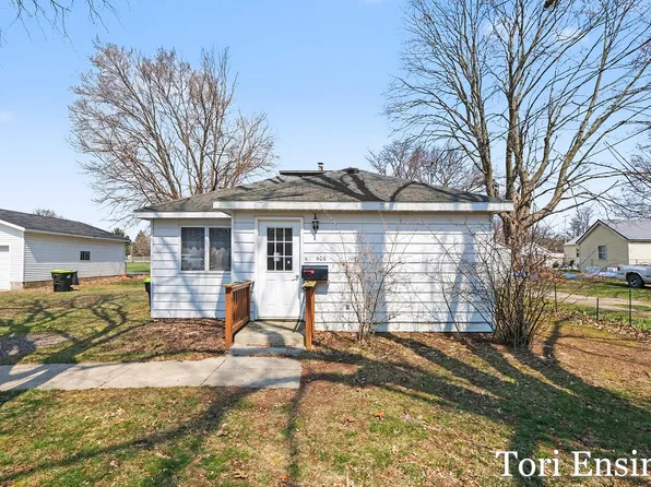 406 E North St, Greenville, MI 48838