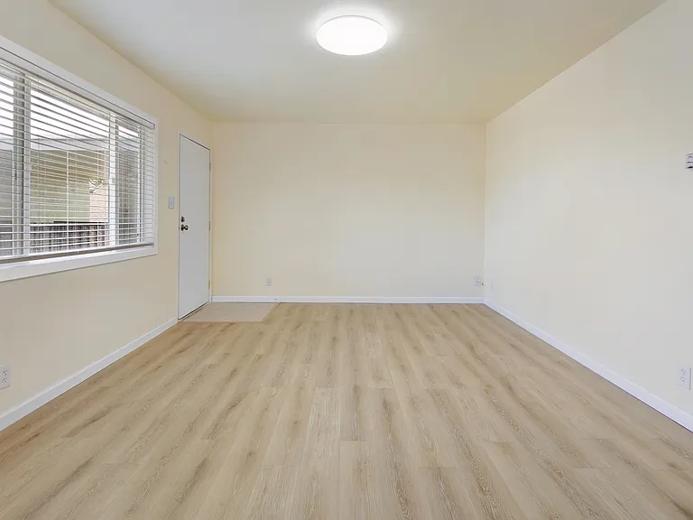 1615 Prince St #5 — Photo 5