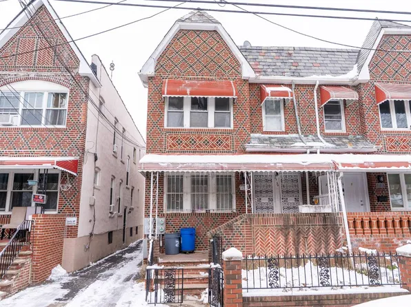 2530 97th St, East Elmhurst, NY 11369