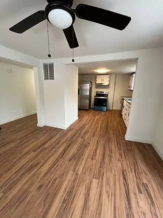 209 Smyth St — Photo 3