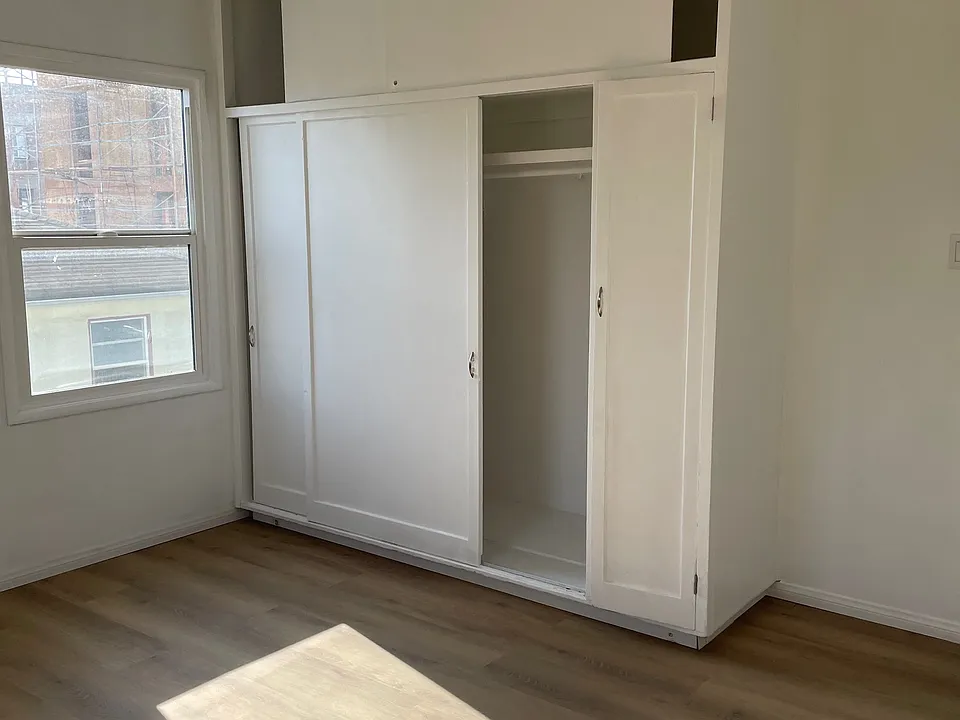 2300 W Ocean View Ave #3