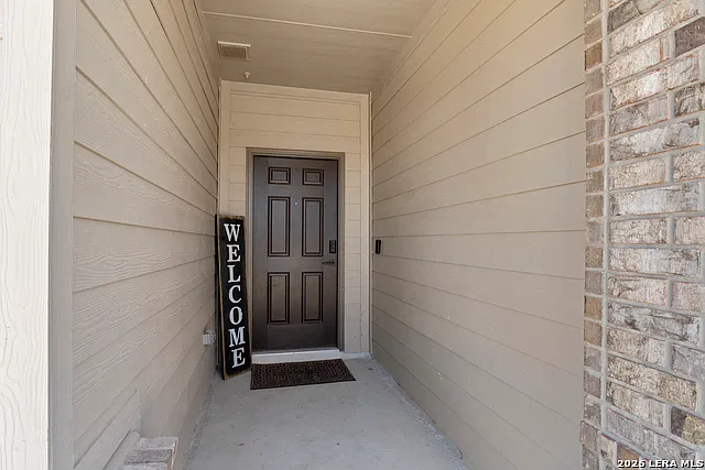 3 bed, 2.0 bath, 1544 sqft, $2,200 — Photo 3