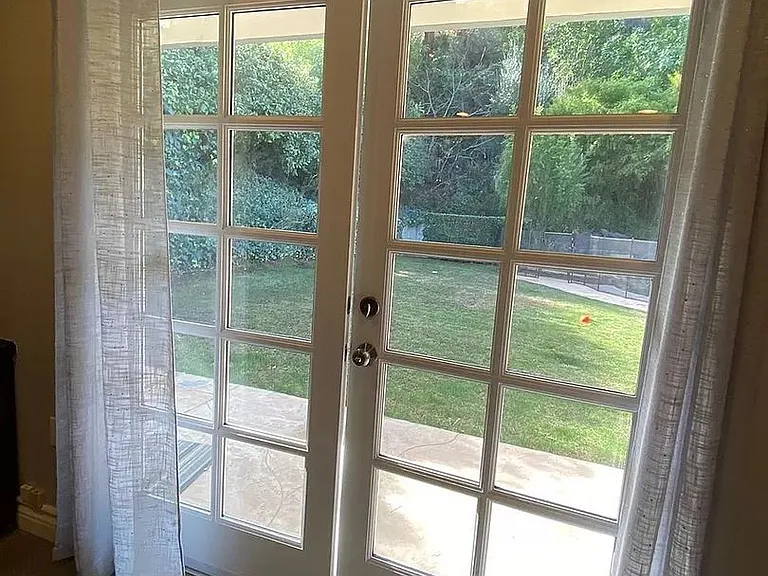 16636 Calneva Dr — Photo 24