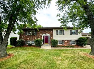 13431 Brookfield Dr, Chantilly, VA 20151