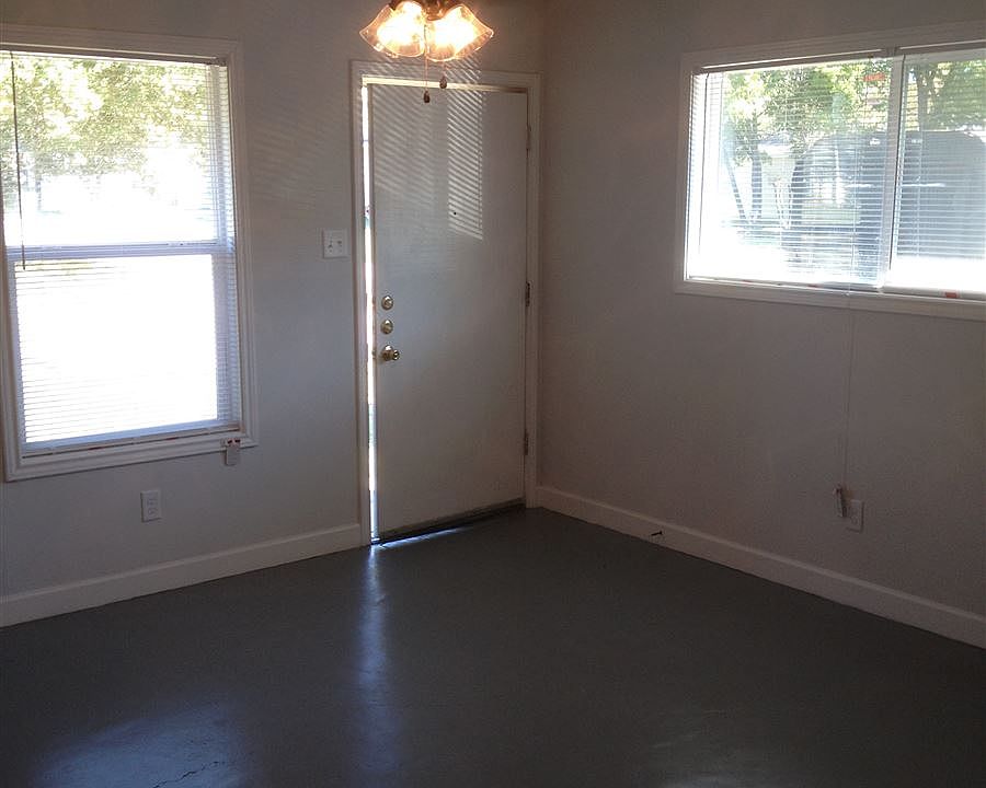 Livingroom (2)