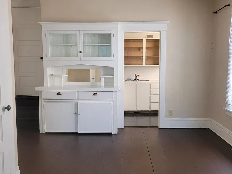 1527 Belmont Ave — Photo 30