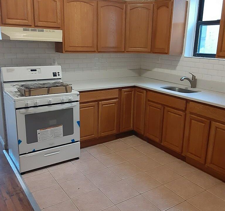 1st image of 744 E 231st St