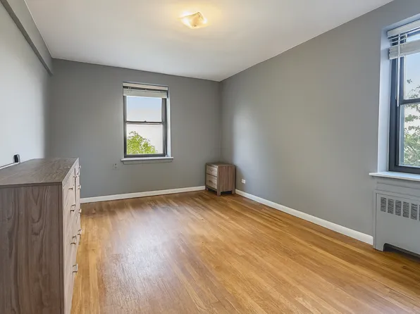 91-10 32nd Avenue image 13 of 20