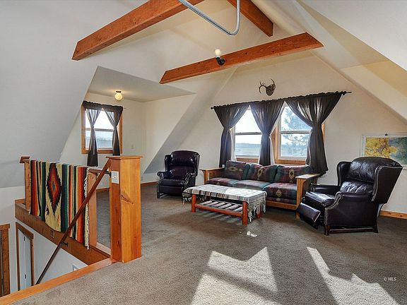 4th image of 447 Arapaho Cir